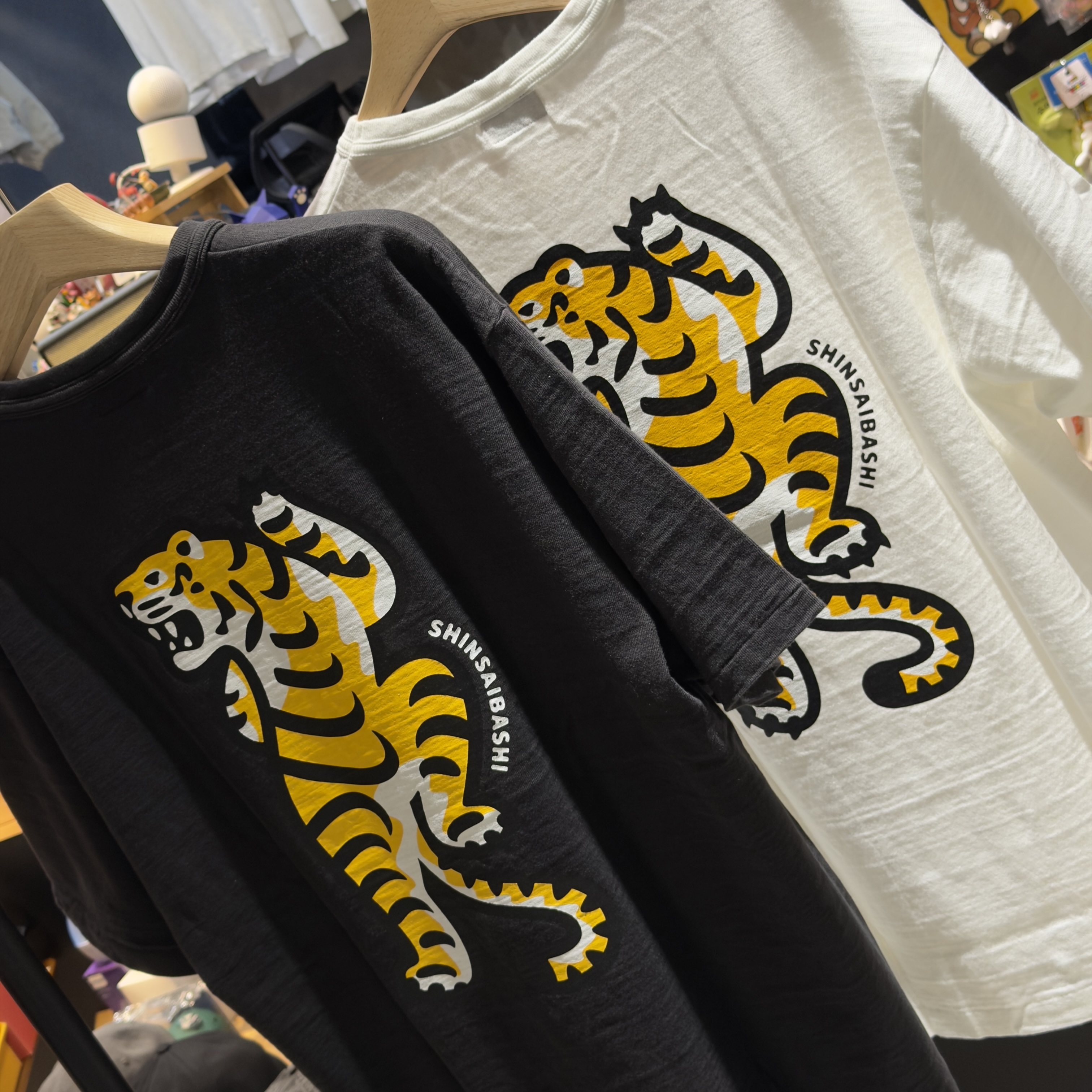 【現貨】HUMANMADE ANIMAL GRAPHIC T-SHIRT SHINSAIBASHI 心齋橋店鋪限定 直立老虎短tee HM31TE064
