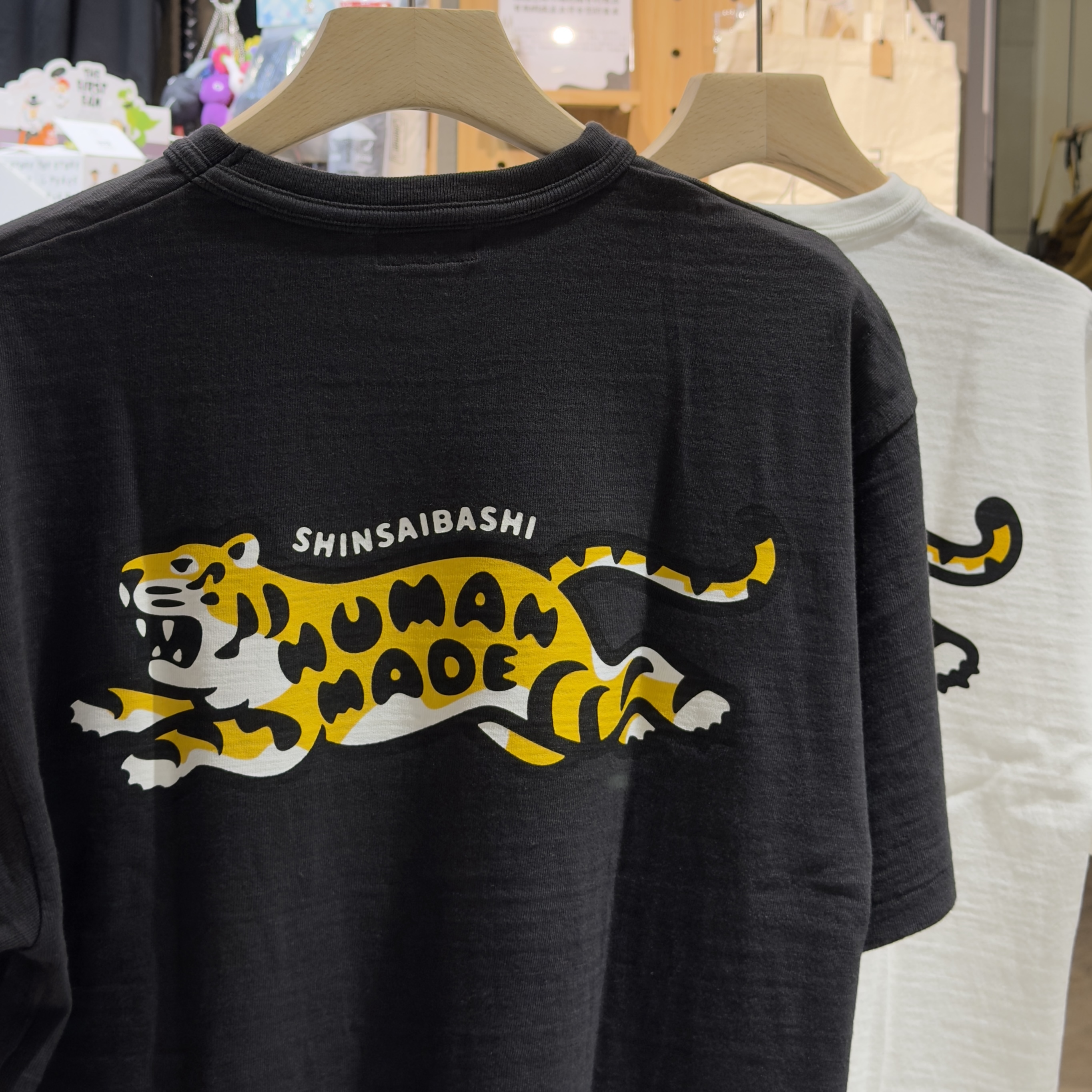 【現貨】HUMANMADE ANIMAL GRAPHIC T-SHIRT SHINSAIBASHI 心齋橋店鋪限定 飛躍的猛虎 短tee HM31TE039