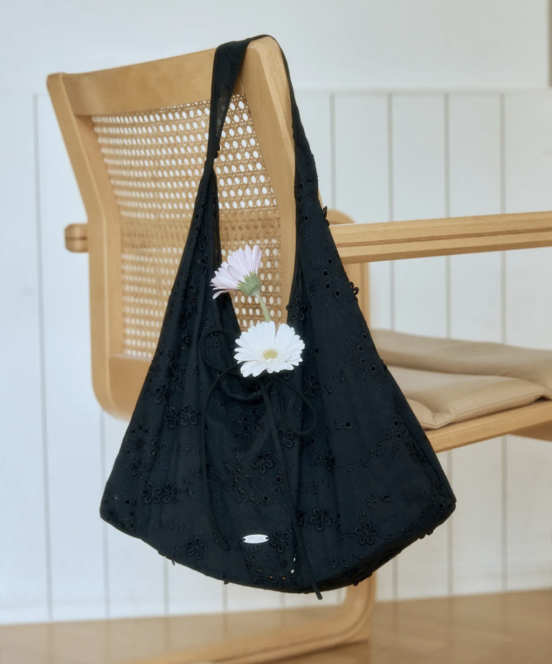 韓國代購｜OTZ LACE SHOULDER BAG (2 Colours)