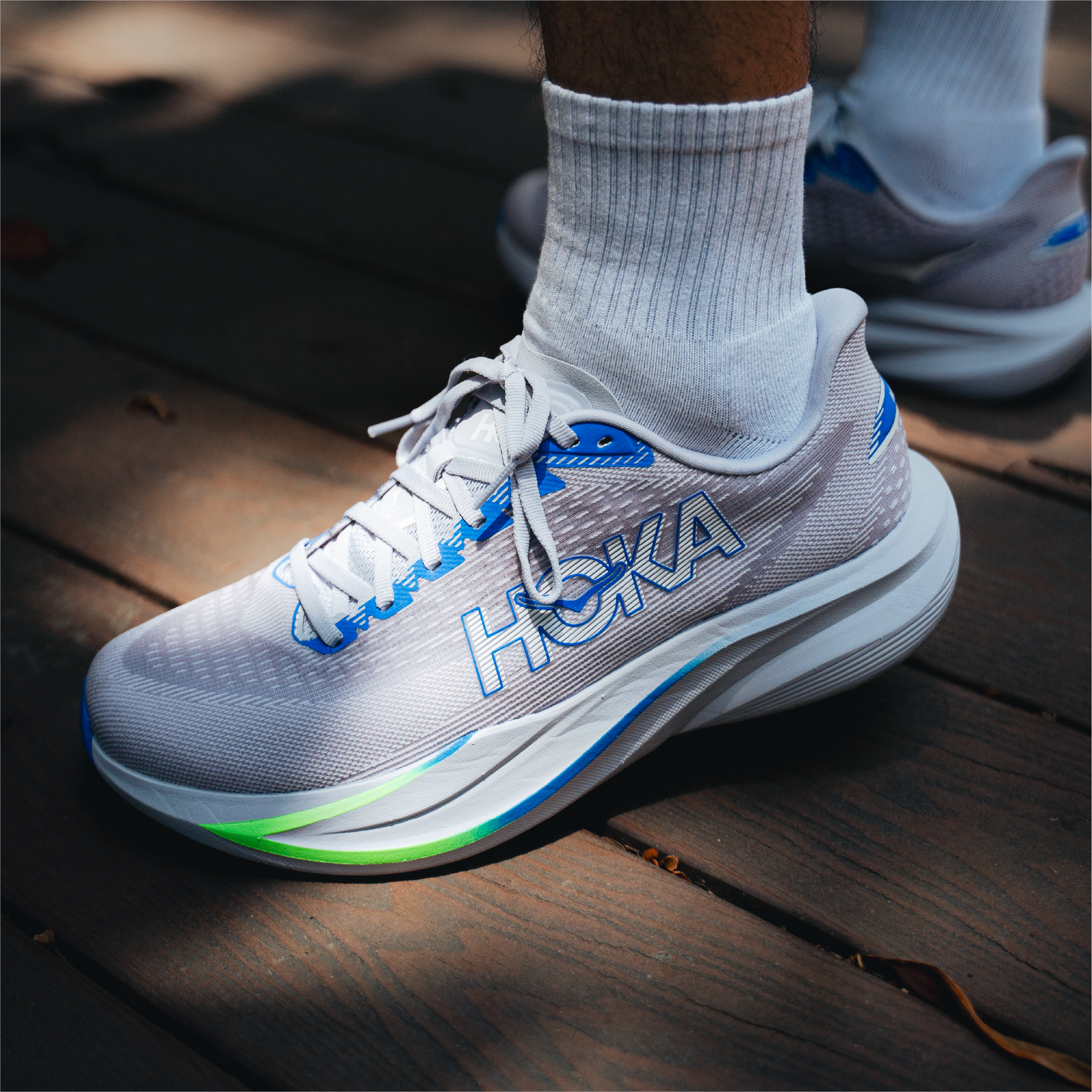 Hoka Mach 7 Wide 1171905-AYCB 男 慢跑鞋 寬楦 跑鞋 路跑 煙灰色 鈷藍