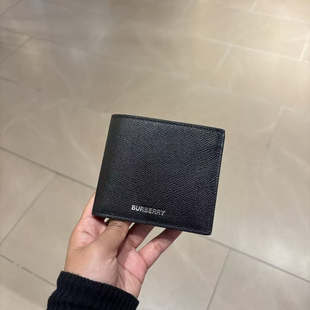 【預購】Burberry S0807200 對摺錢包 (黑色)
