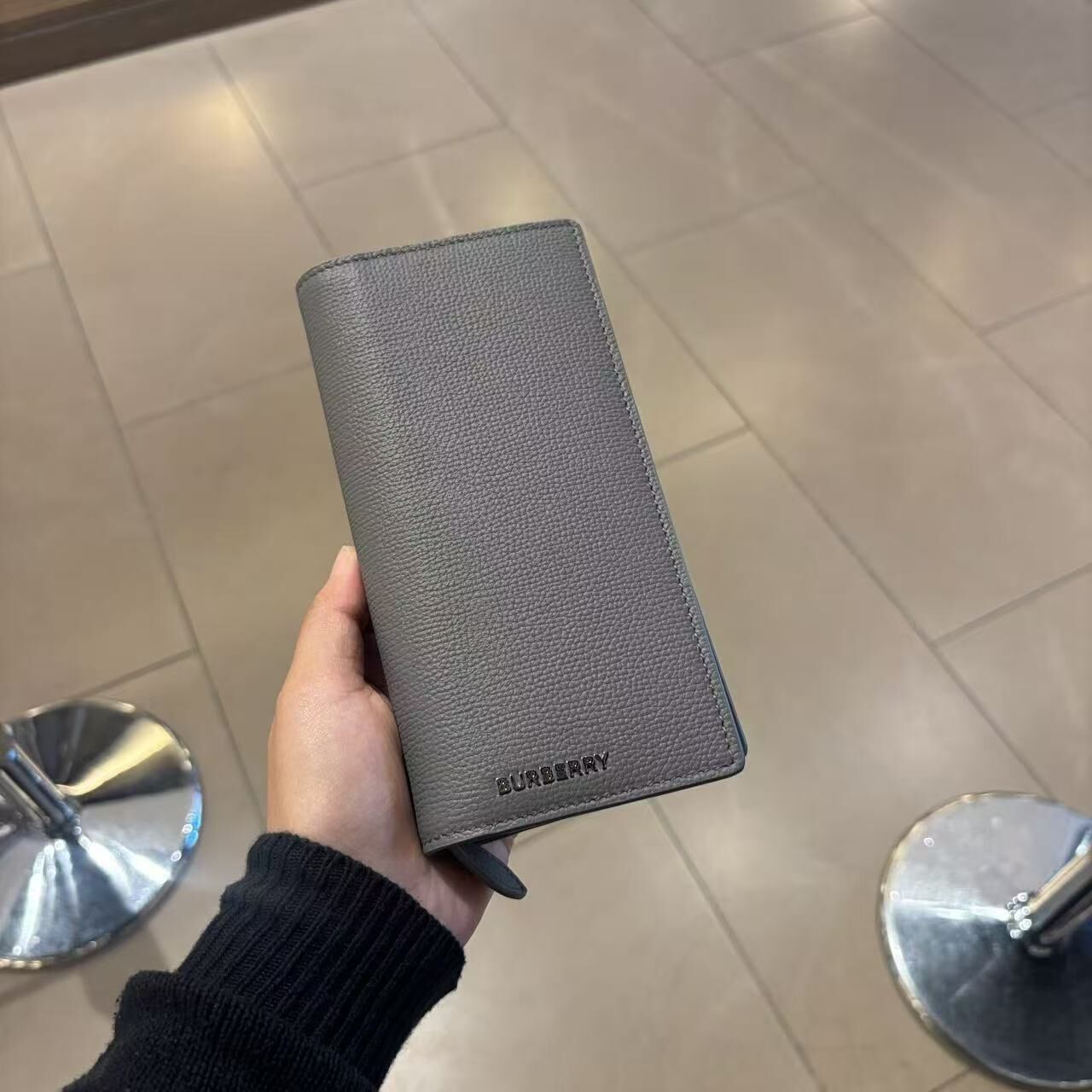 【預購】Burberry S0807201 拼色長款對摺銀包 (灰色)