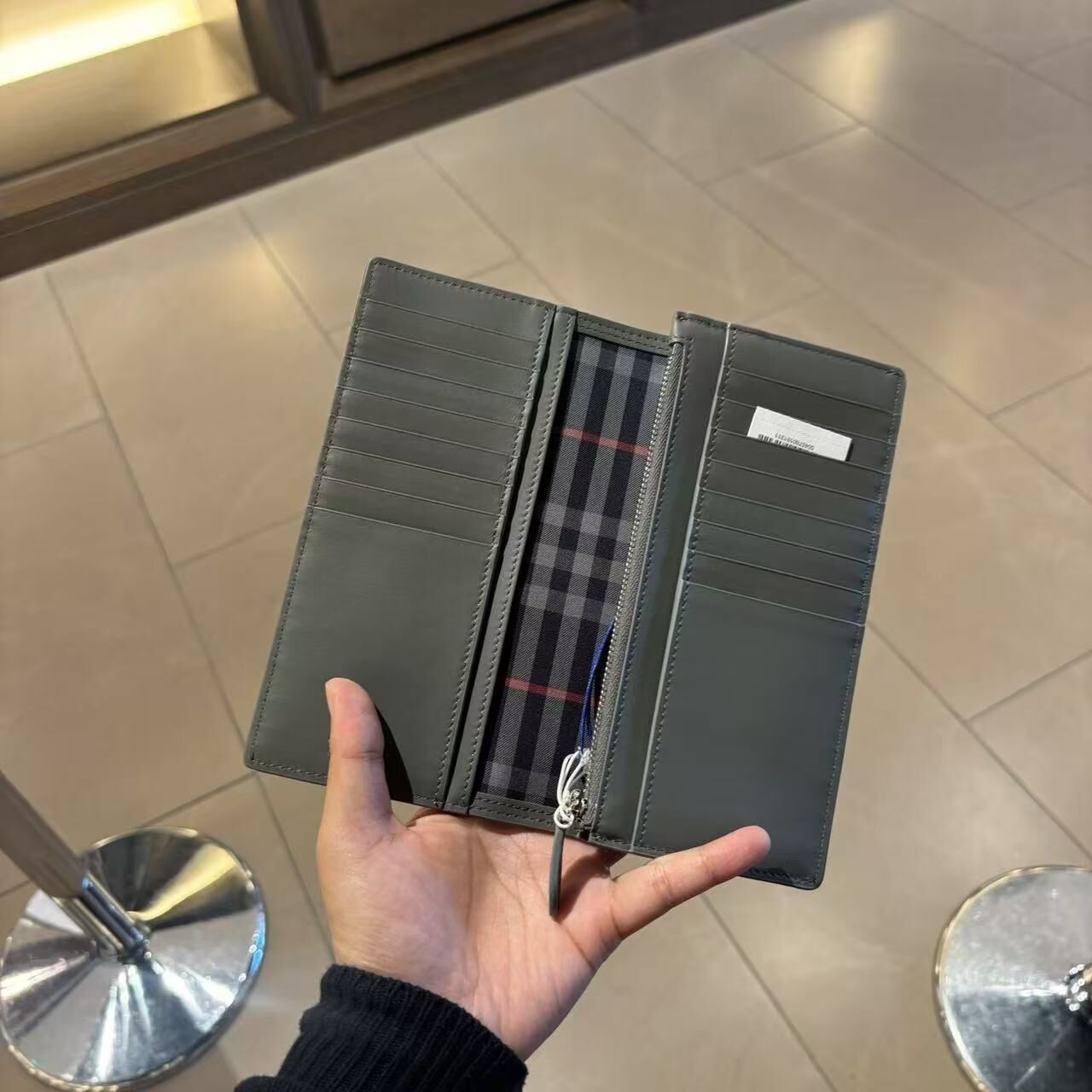 【預購】Burberry S0807201 拼色長款對摺銀包 (灰色)