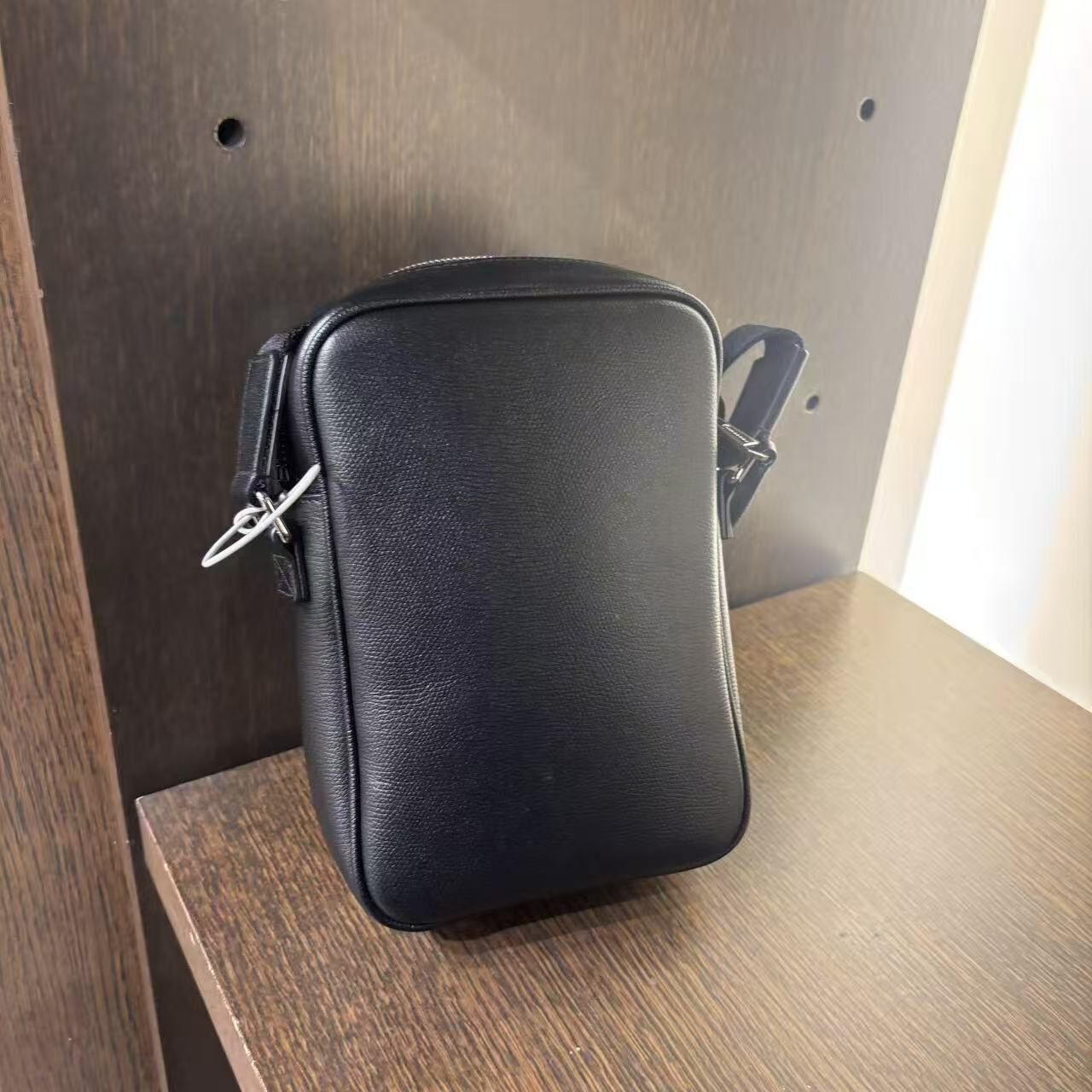 【預購】Burberry S0807204 斜孭袋 (黑色)