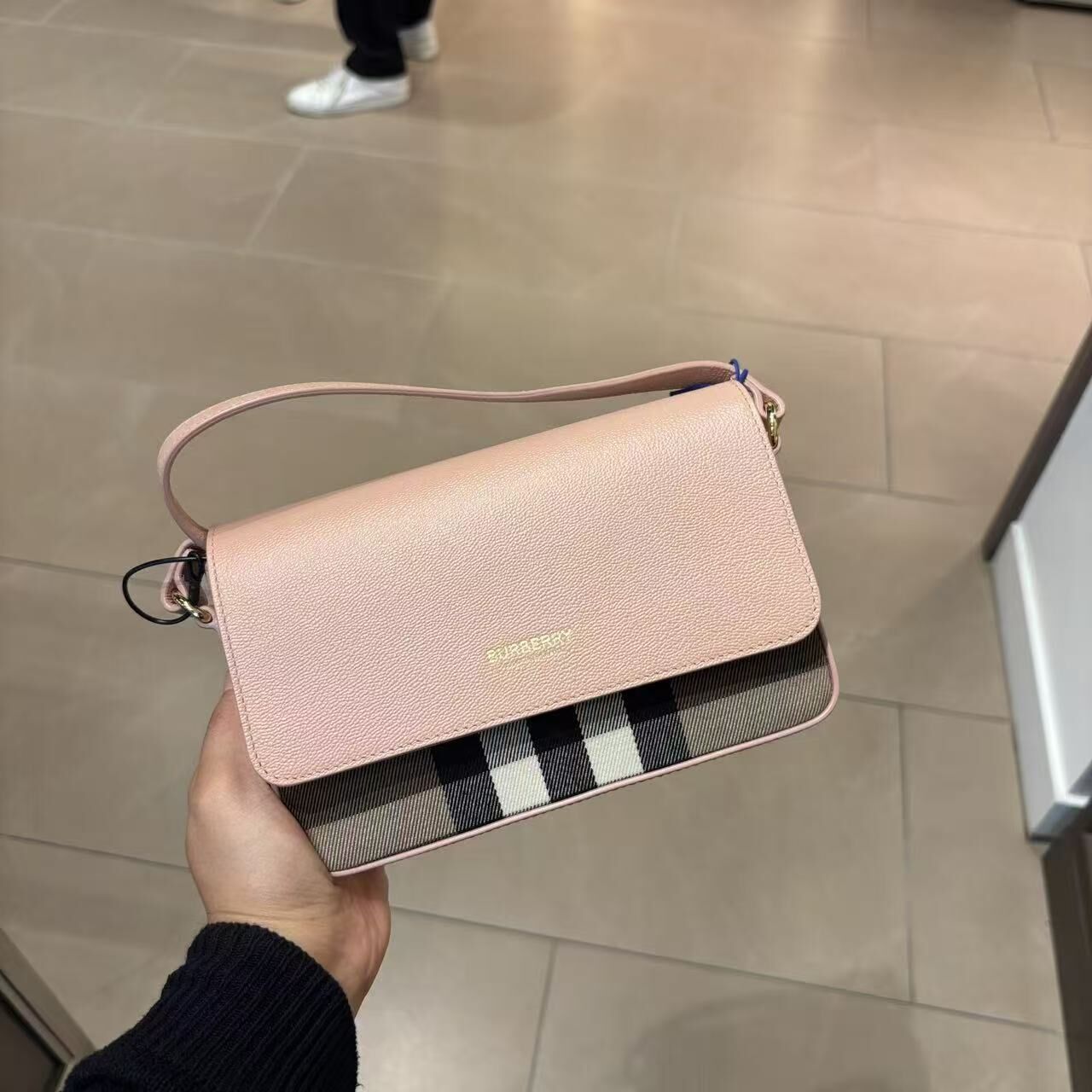 【預購】Burberry S0807207 翻蓋斜孭袋