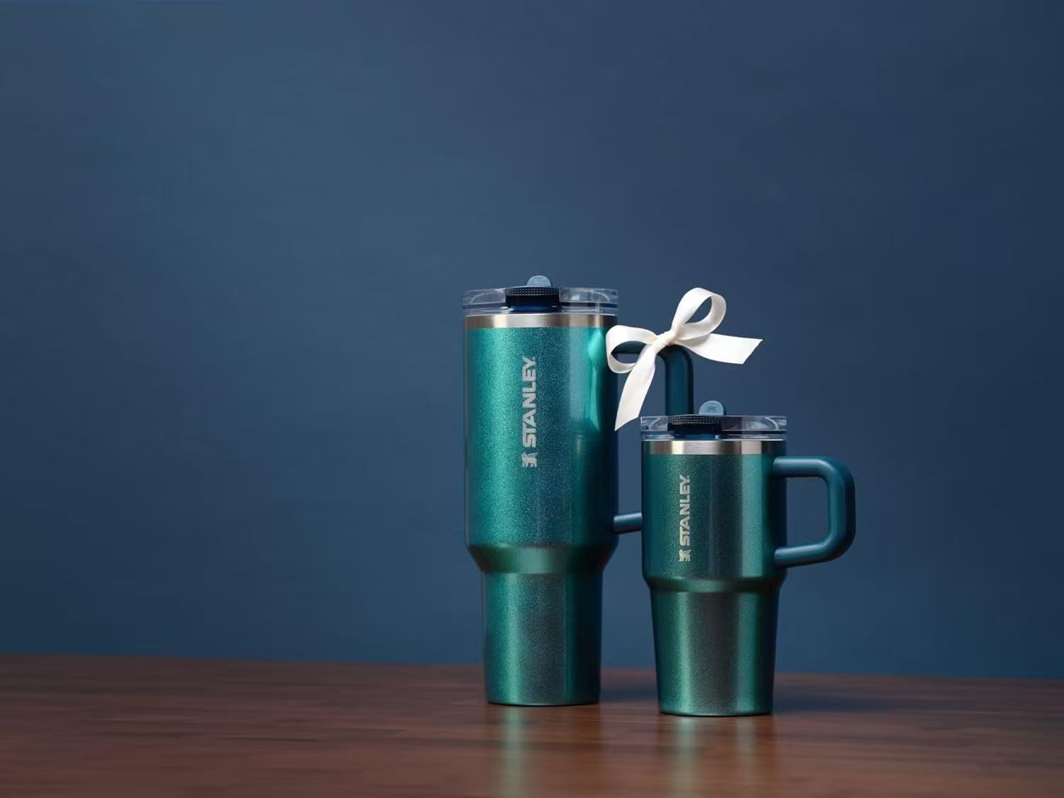 【預購】STANLEY H0807401 吸管水杯 (1.18L)