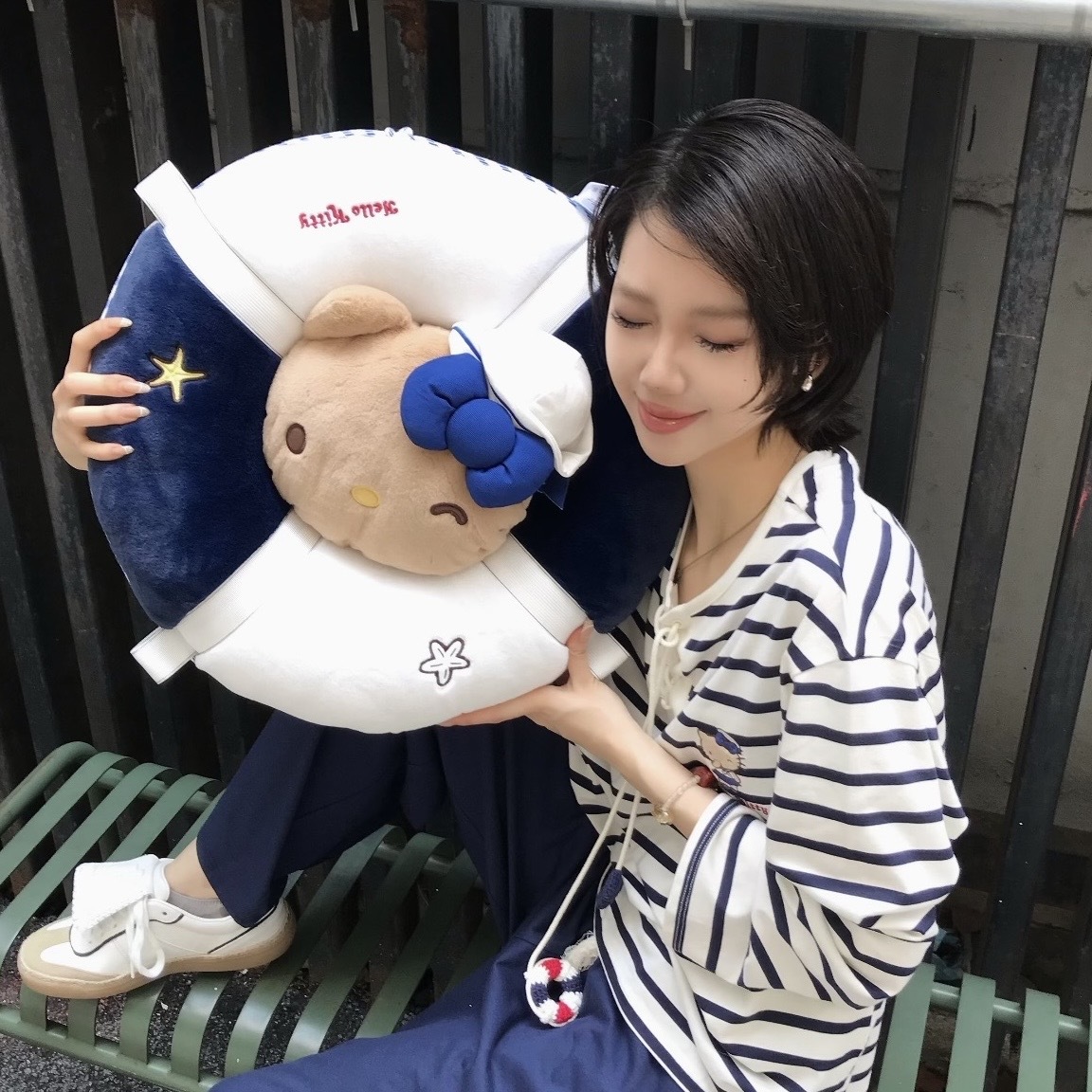 TBH x SANRIO HELLO KITTY 海魂漫遊記 游泳圈造型 抱枕 玩偶 水手凱蒂貓