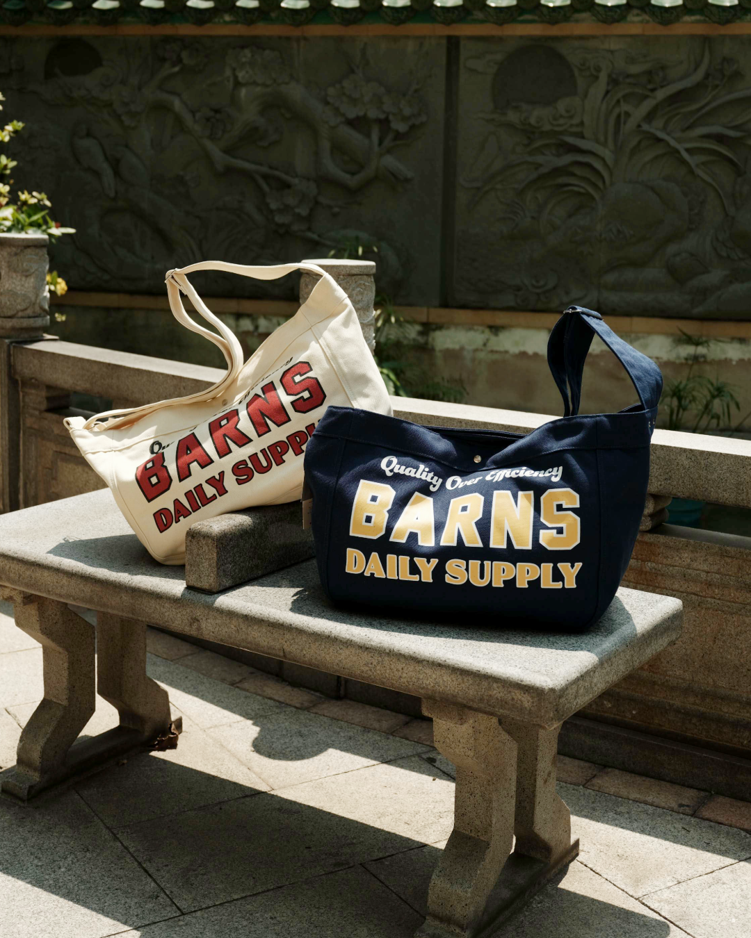 [現貨] Barns Outfitters Newspaper Bag | Ivory / Navy |  BR-26394