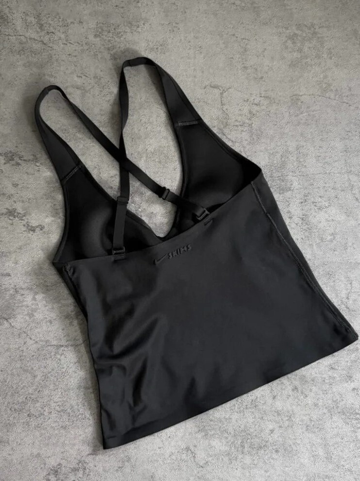 SKIMS x Nike 光澤V領 運動背心