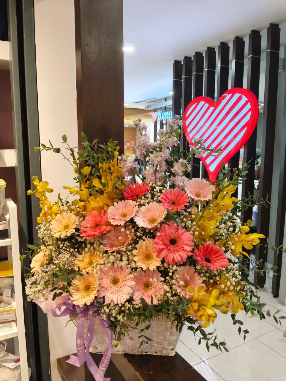 floral basket arrangements