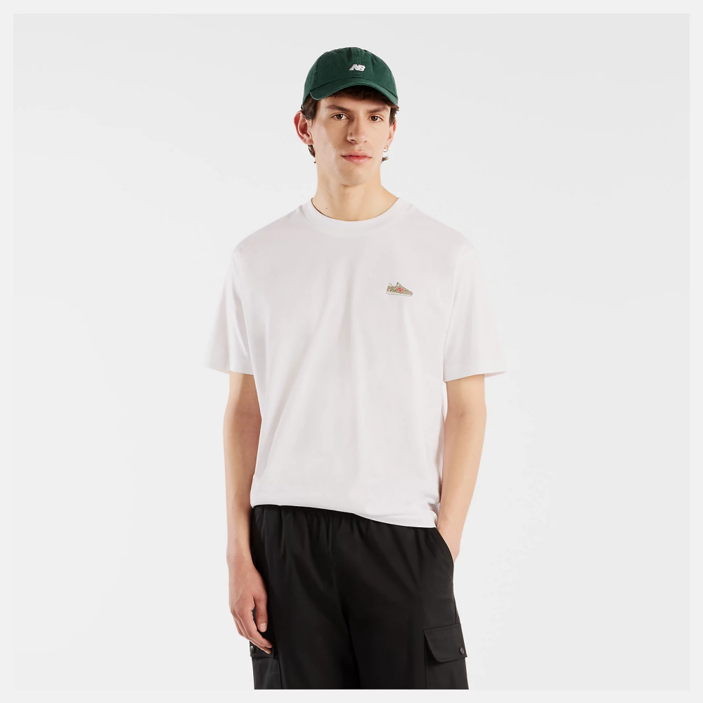 NEW BALANCE 短T NB 白色 貼紙組合 短袖 上衣 男 MT62E2FFWT