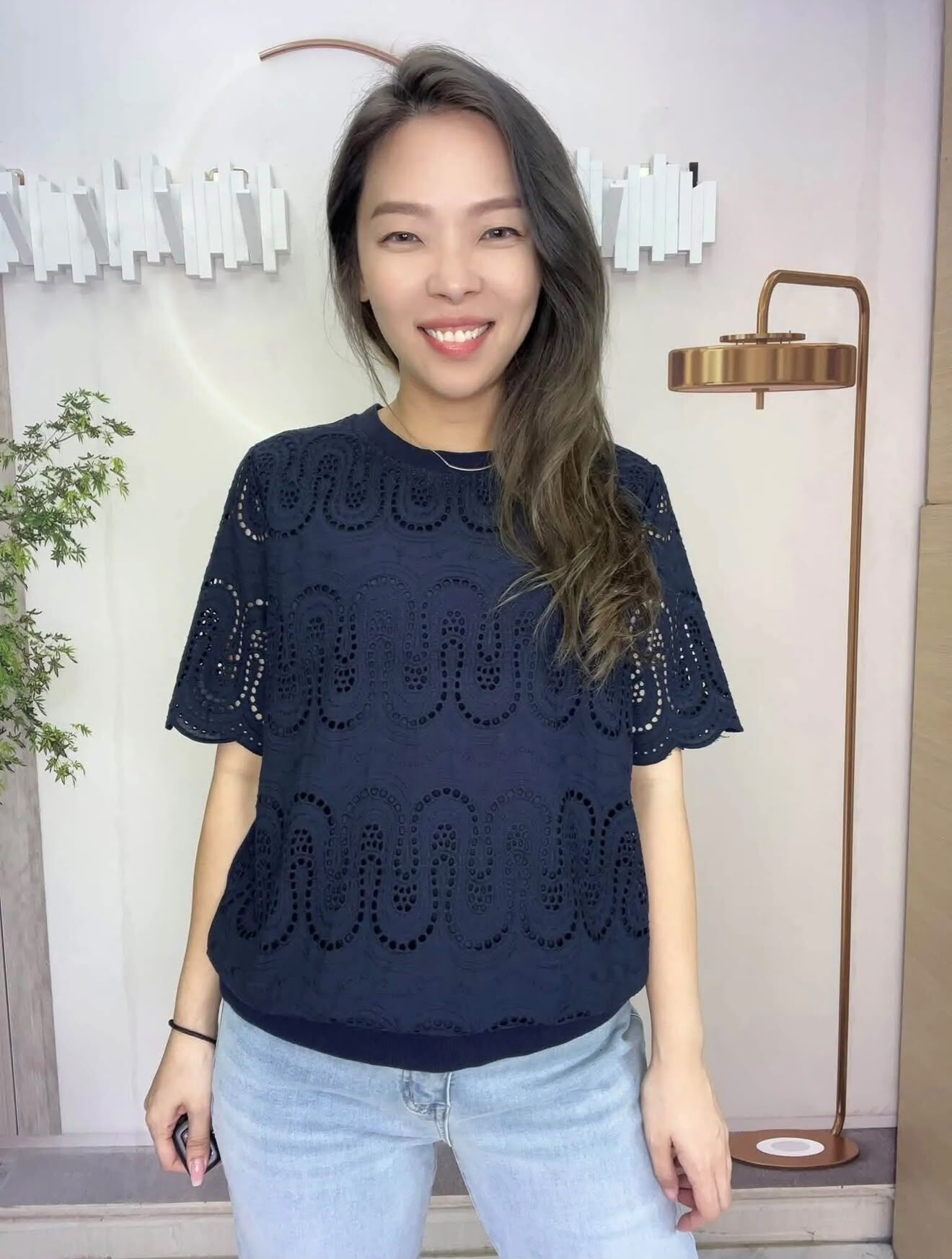 Comme 牌子通花lace top ~187Y