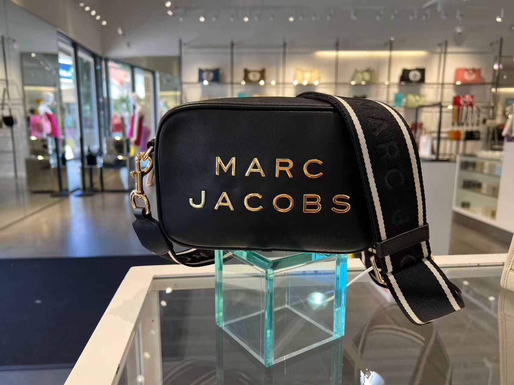【預購】Marc Jacobs H0807507 斜挎包 (黑色)