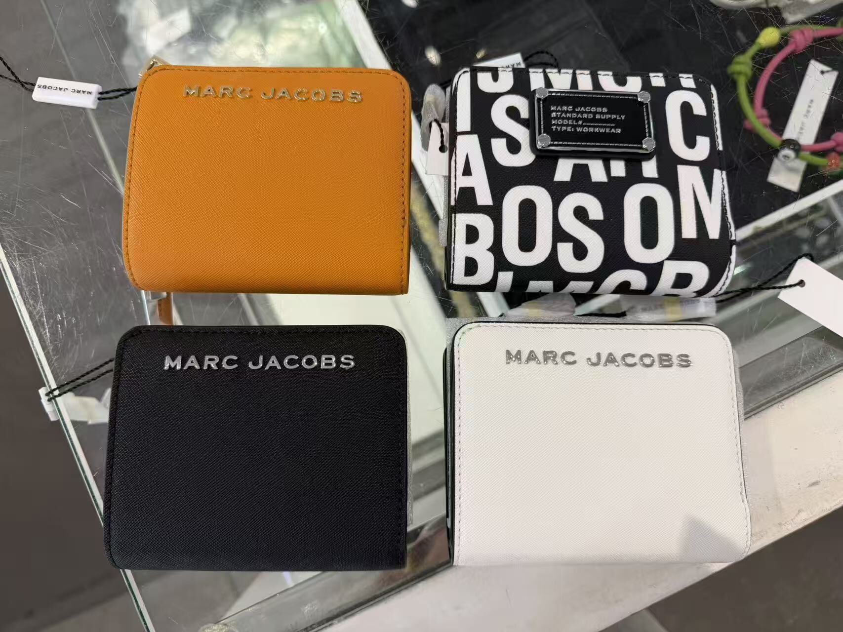 【預購】Marc Jacobs H0807508 短款錢包