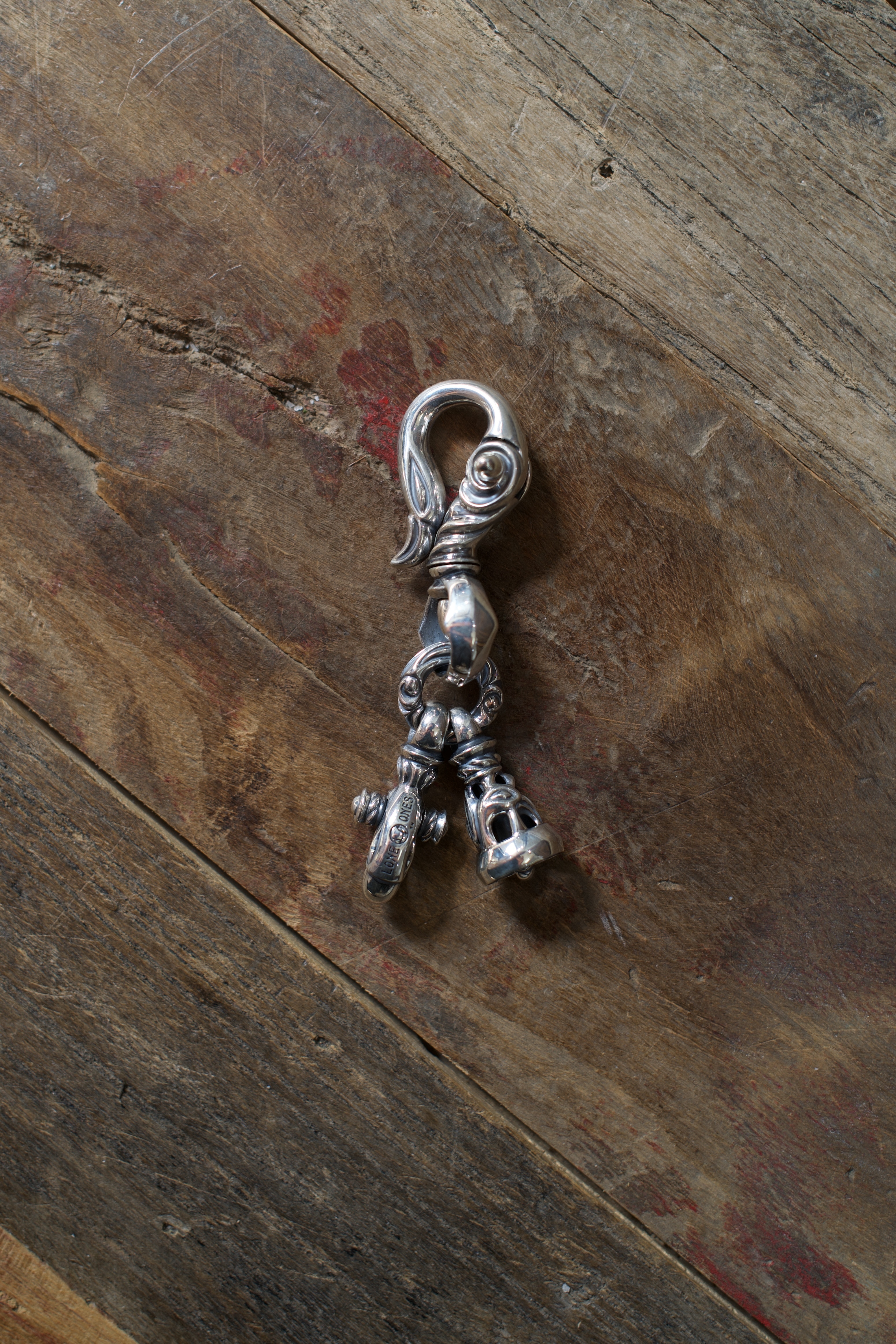 Small Swan Clip w/ M Dove Bell