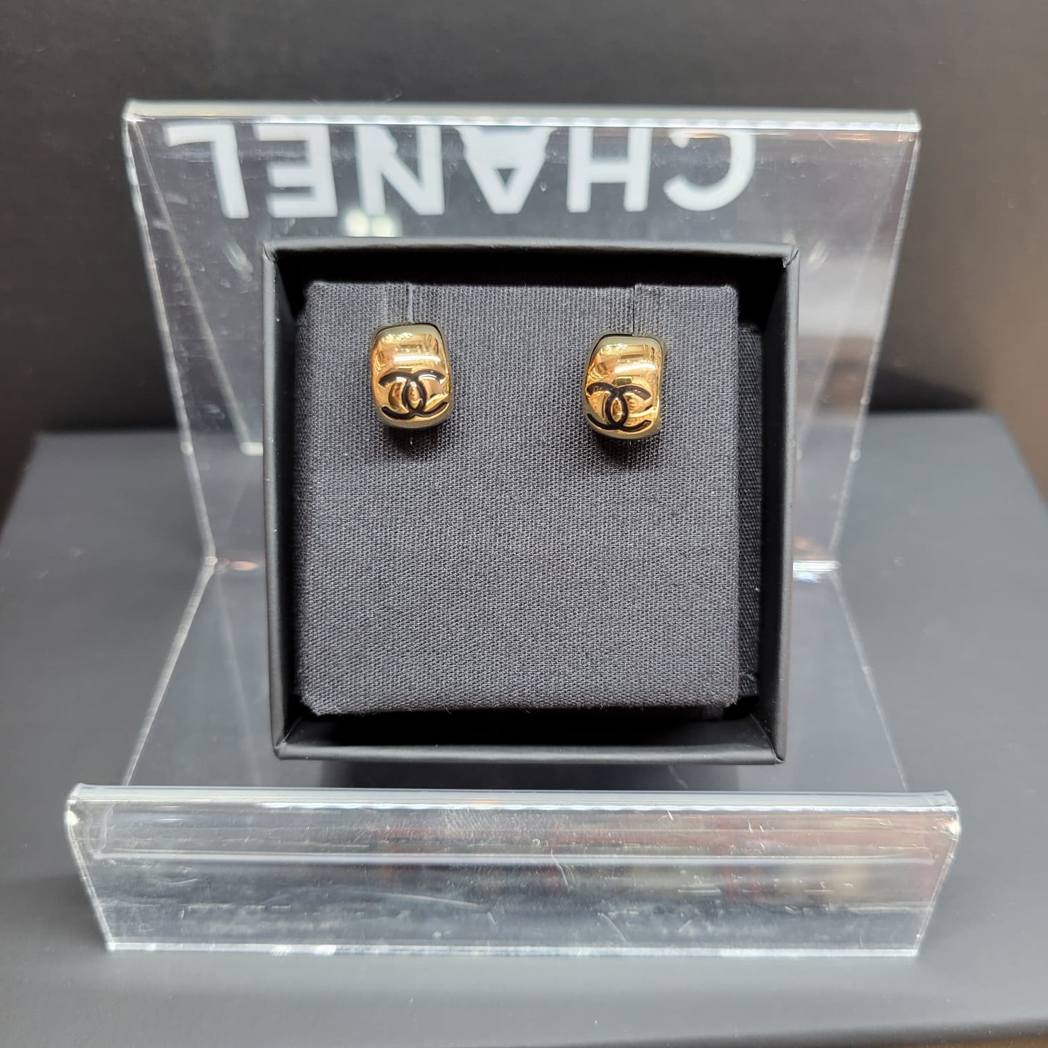 CHANEL ABI112 EARRINGS GOLD HALF CIRCLE