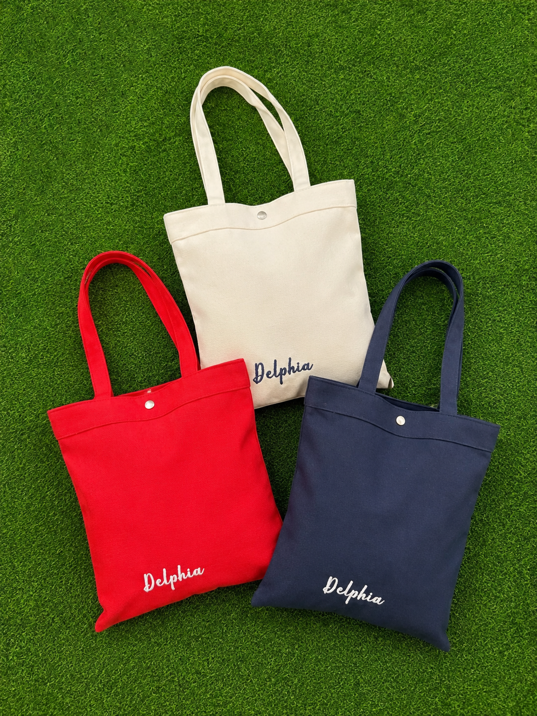 【Wilday Loft】Delphia刺繡帆布包  海語藍/絲絨紅/香草白
