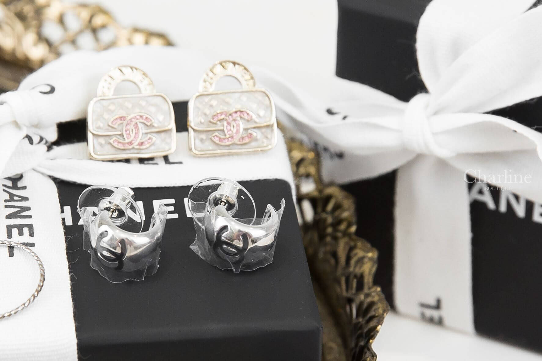 Chanel Stud Earrings 銀色黑CC圓圈耳環-Charline Boutique 精品代購