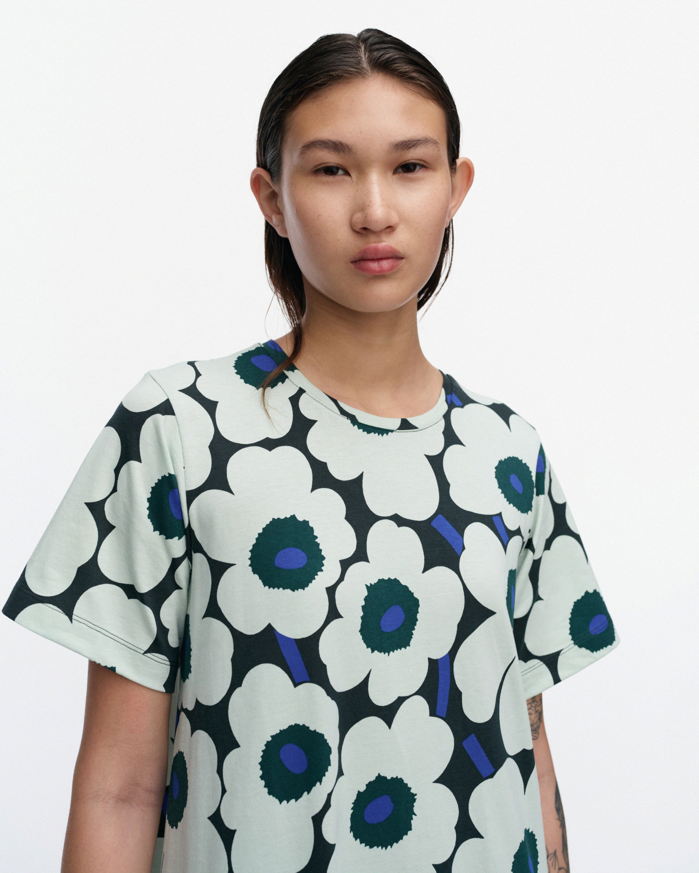 Ae Pisteinen Unikko 洋裝