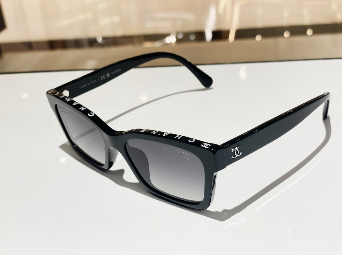 Chanel Square Black Polarised Sunglasses 太陽眼鏡