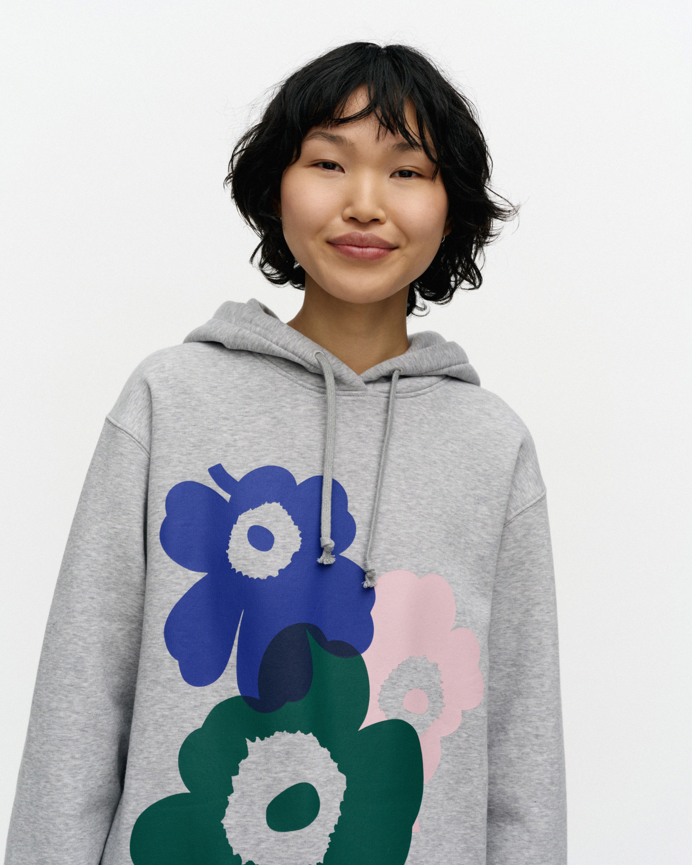 Teesi Unikko 長袖連帽大學T