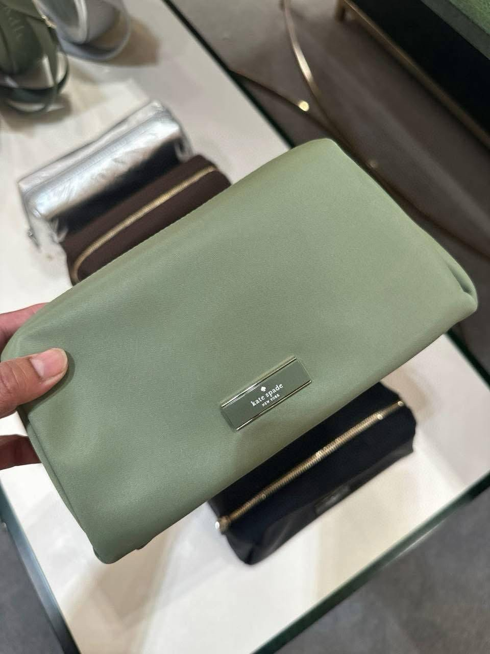 【預購】Kate Spade H080765 Carter 尼龍化妝包