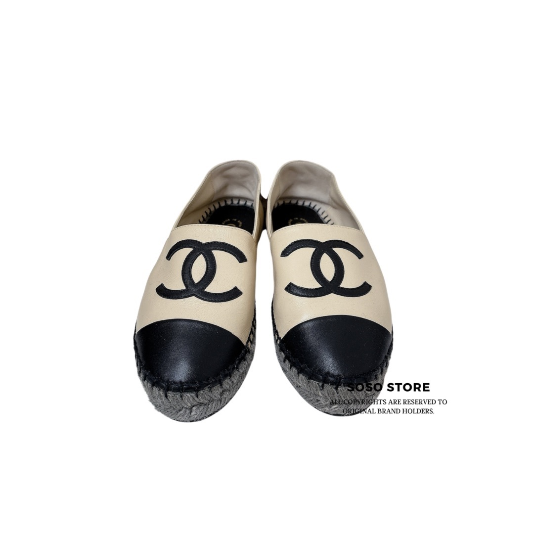 CHANEL Espadrilles - Black / -