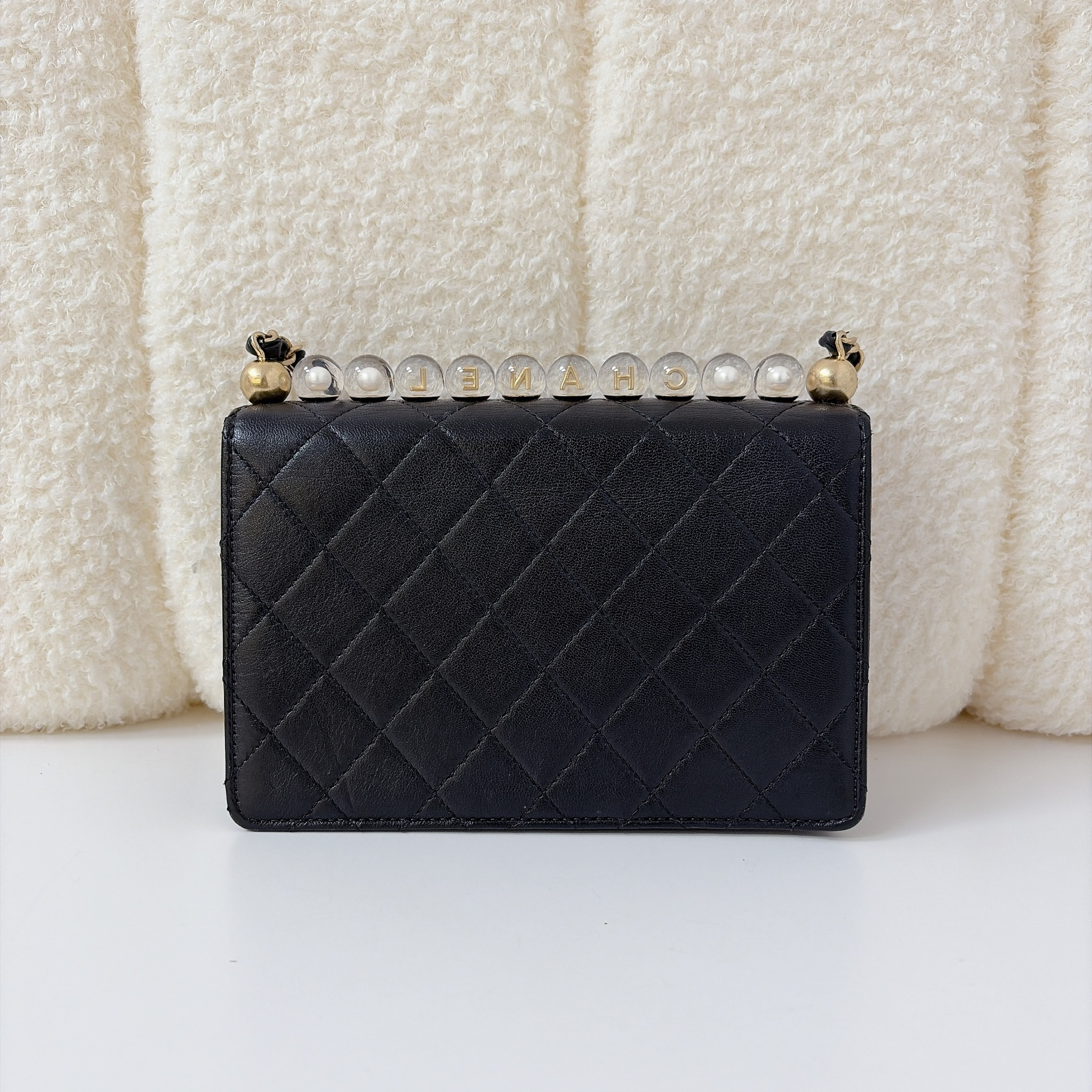 CHANEL Chic Pearls - Black / GHW