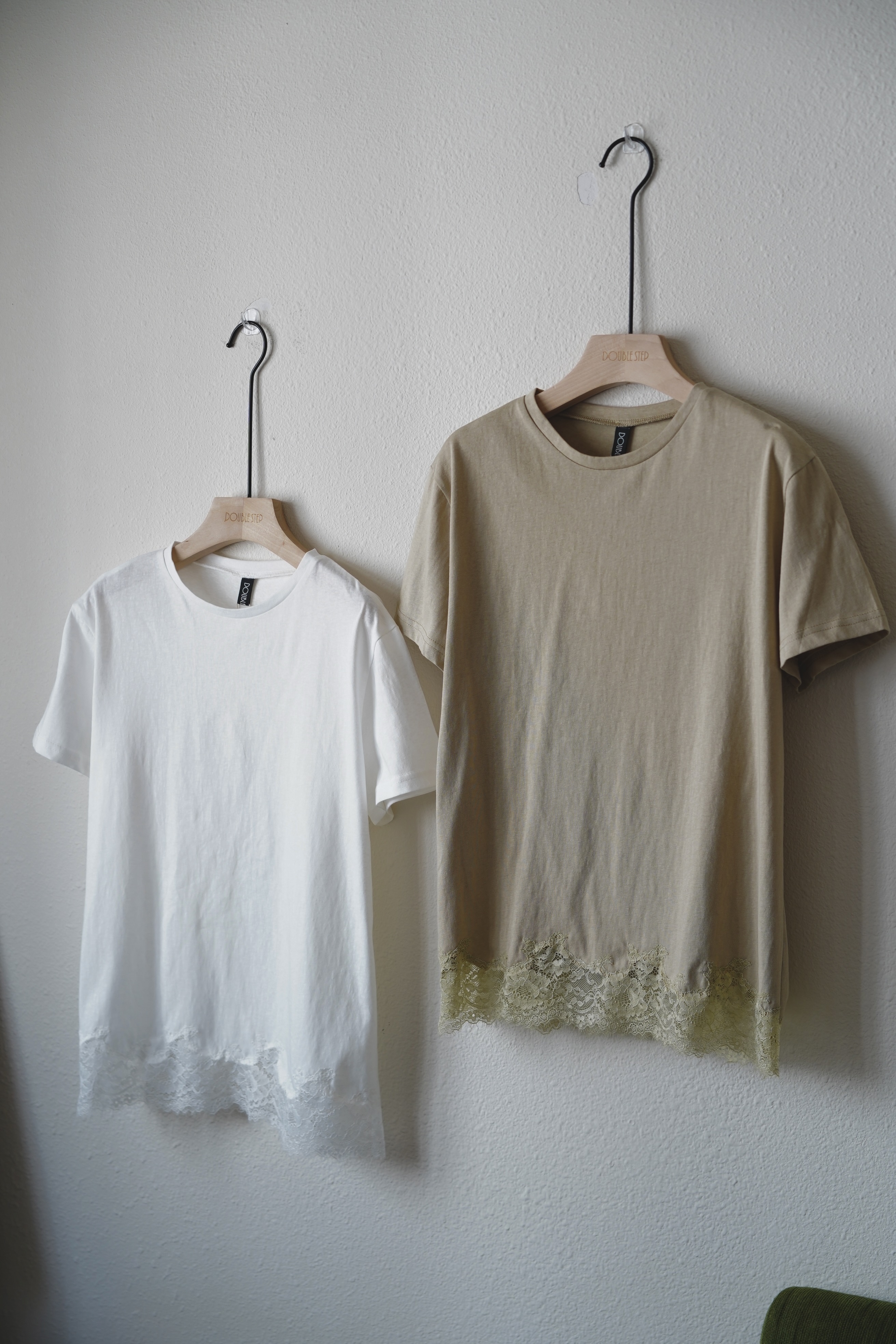 必入！無縫拼接蕾絲TEE-BL62119