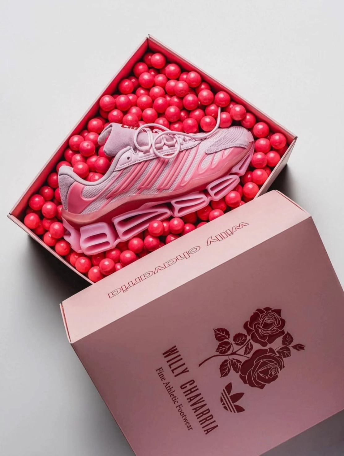【APAIR】預購 ADIDAS x WILLY CHAVARRIA MEGARIDE AG 粉 跑步鞋 科技感 增高 厚底 聯名款 KI7006