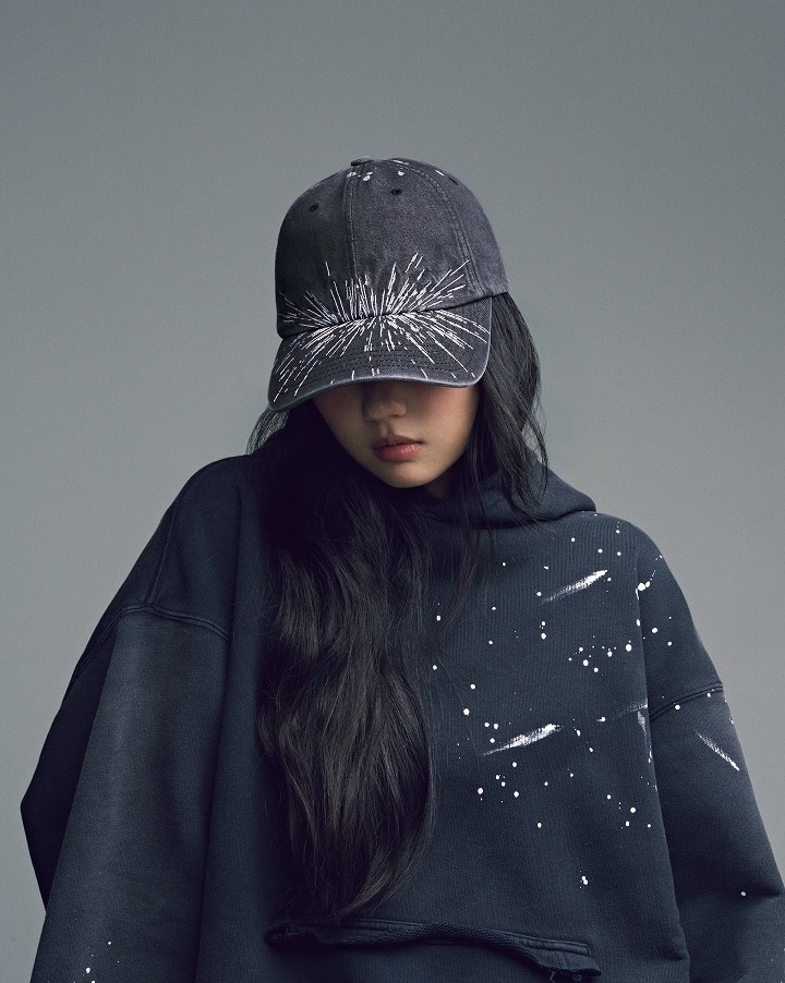 在台現貨｜BTS ARIRANG 黑色潑墨帽TEE Hoodie