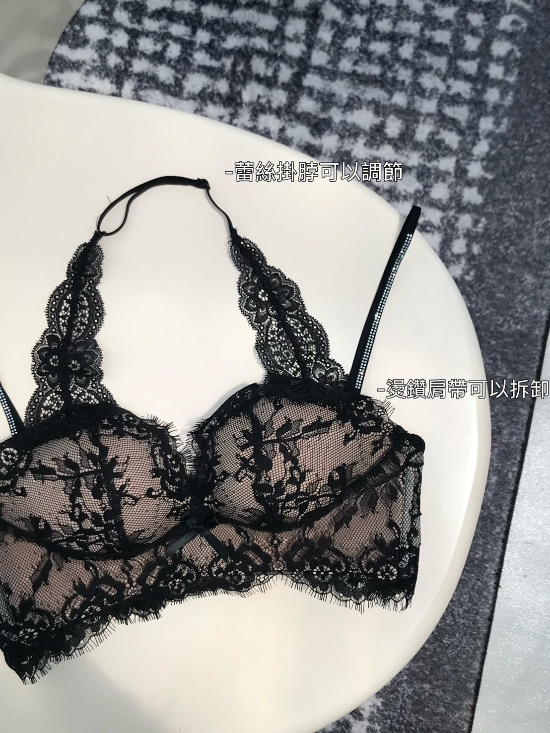 純慾系內搭神器 蕾絲閃鑽掛脖兩穿美背2colors