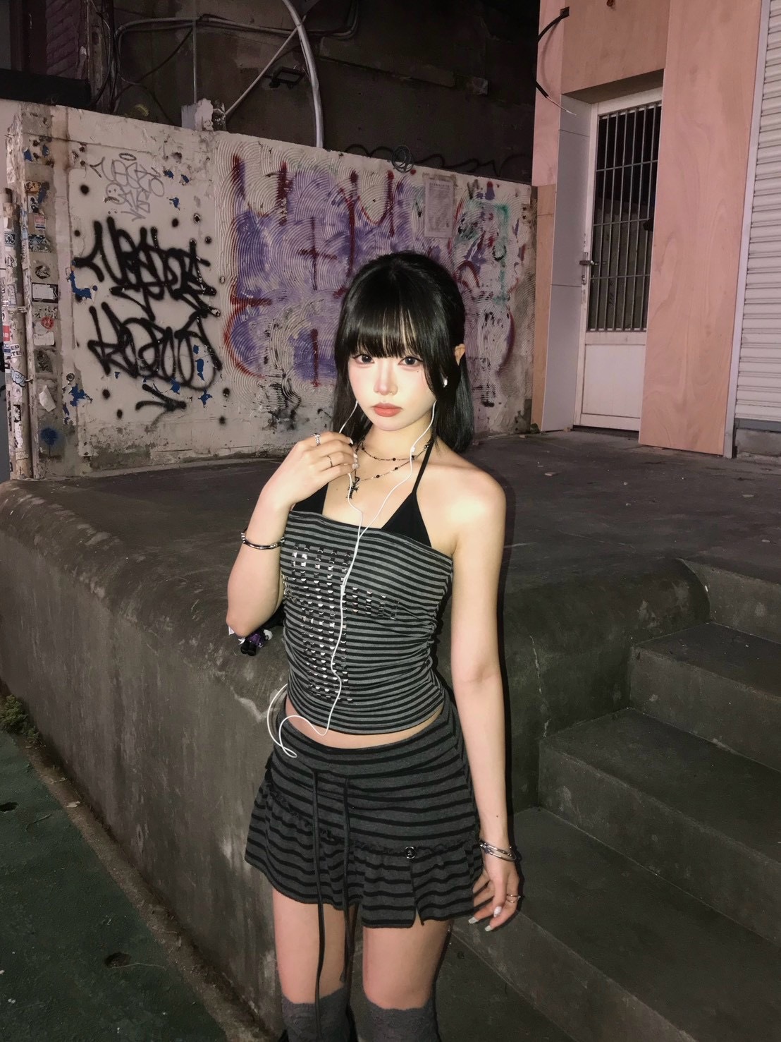 十字方鑽卯釘🎧 灰色條紋 綁帶掛脖