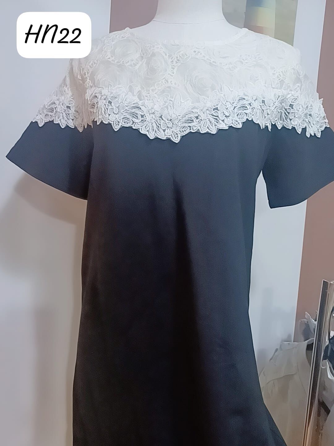 HN22 胸36-40 長35 $409