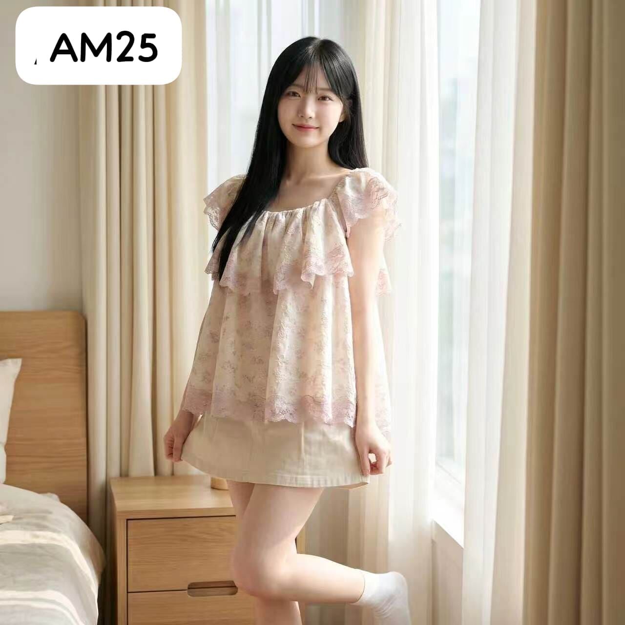 AM25 胸38-44 長22 $399