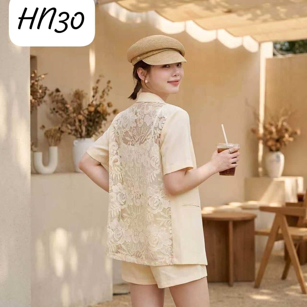HN30  ( 1 SET ) 胸40 長25 / 橡根褲 :腰26-34 長16 $499