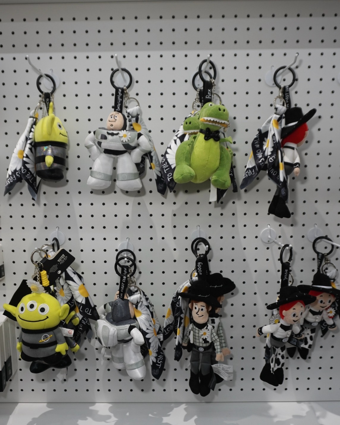 【OWN】PEACEMINUSONE X Toy Storys THE FIRST FAN 盲盒 吊飾 玩偶 GD 雛菊 權志龍 限量 限定