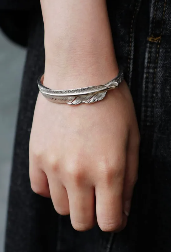 5mm飛行羽唐草bangle