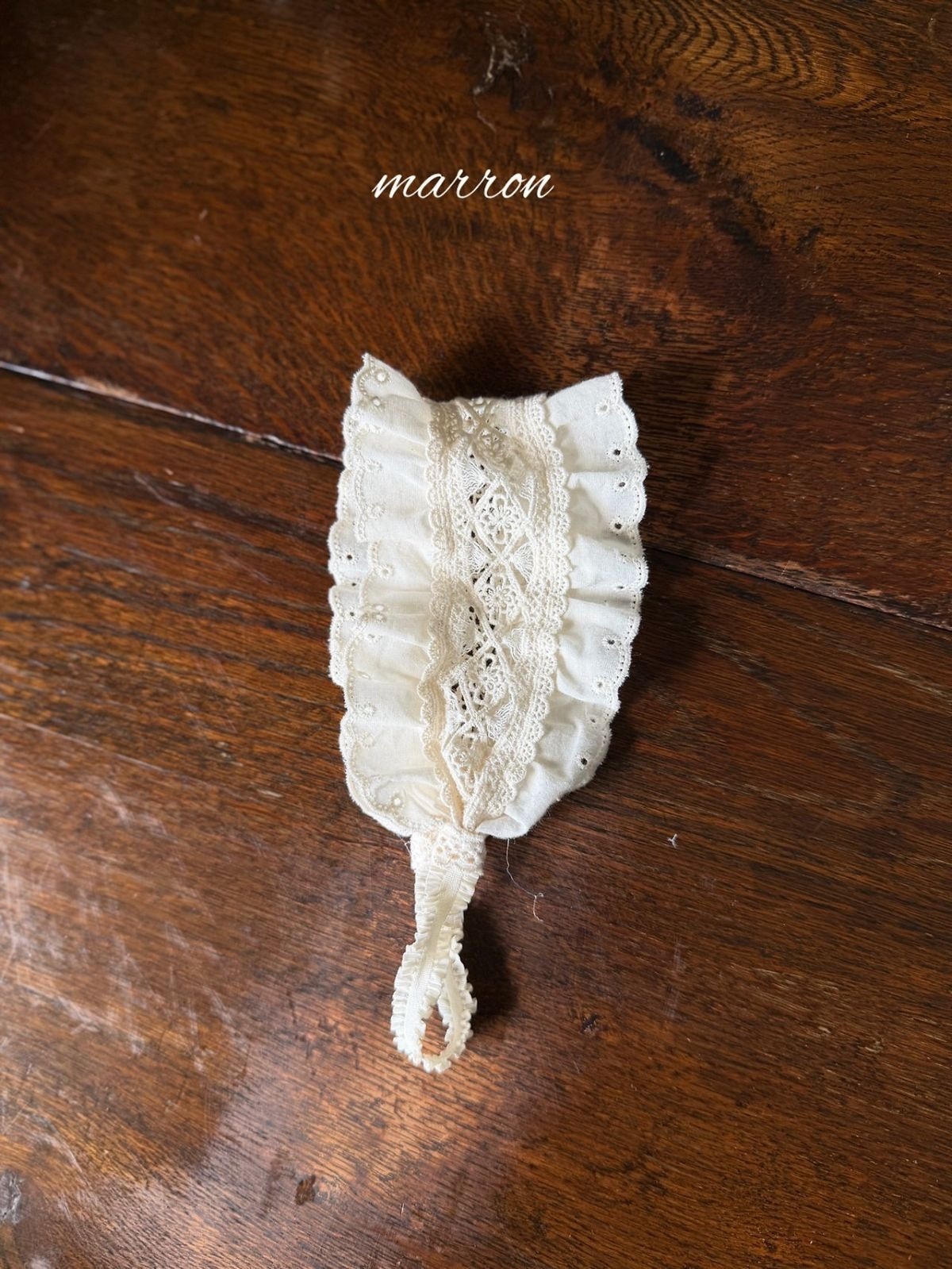 MARRON Lace Ruffle Headband