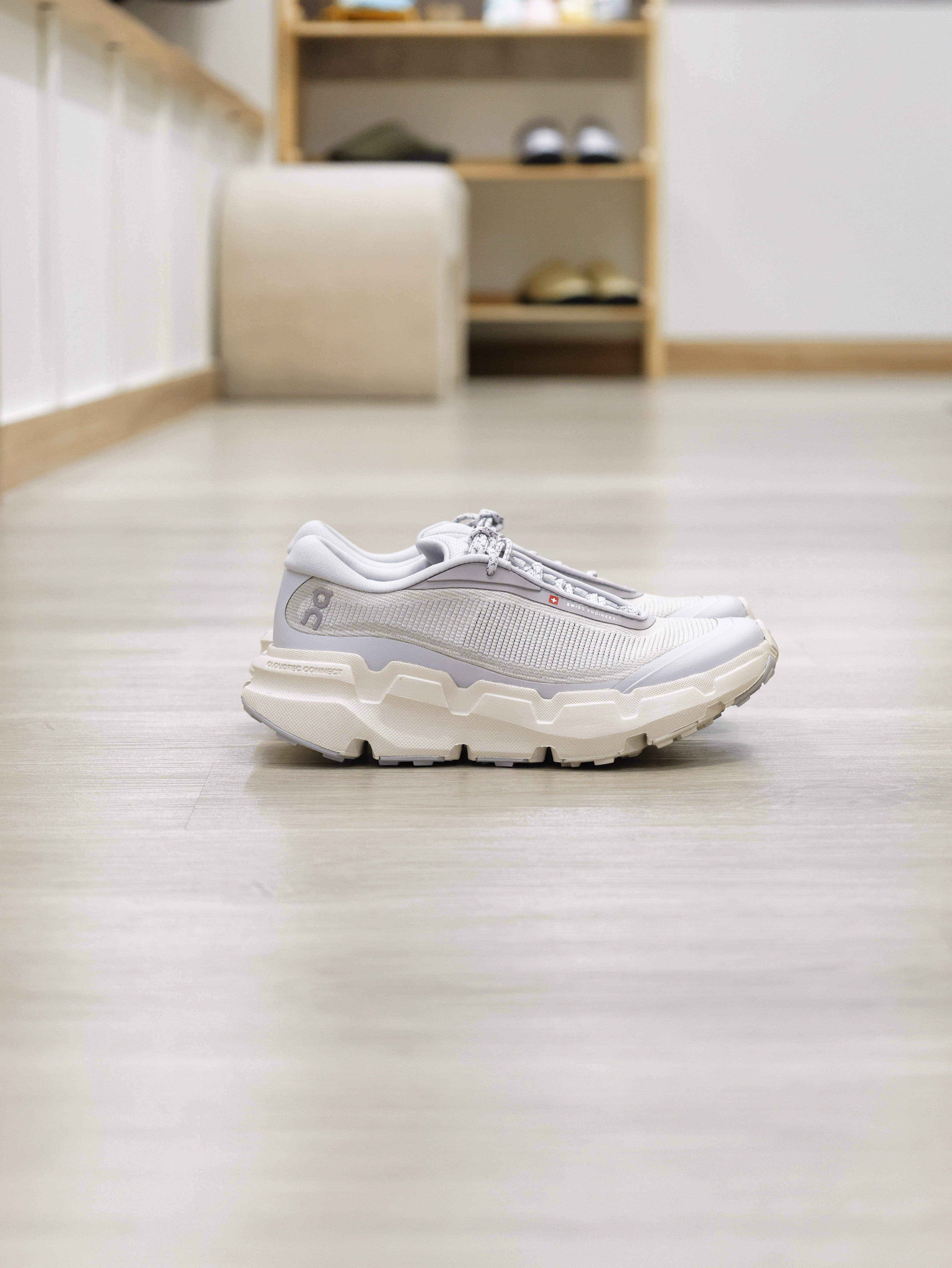 On 昂跑 女 Cloudsoma Hike 健行鞋 3WG30423060