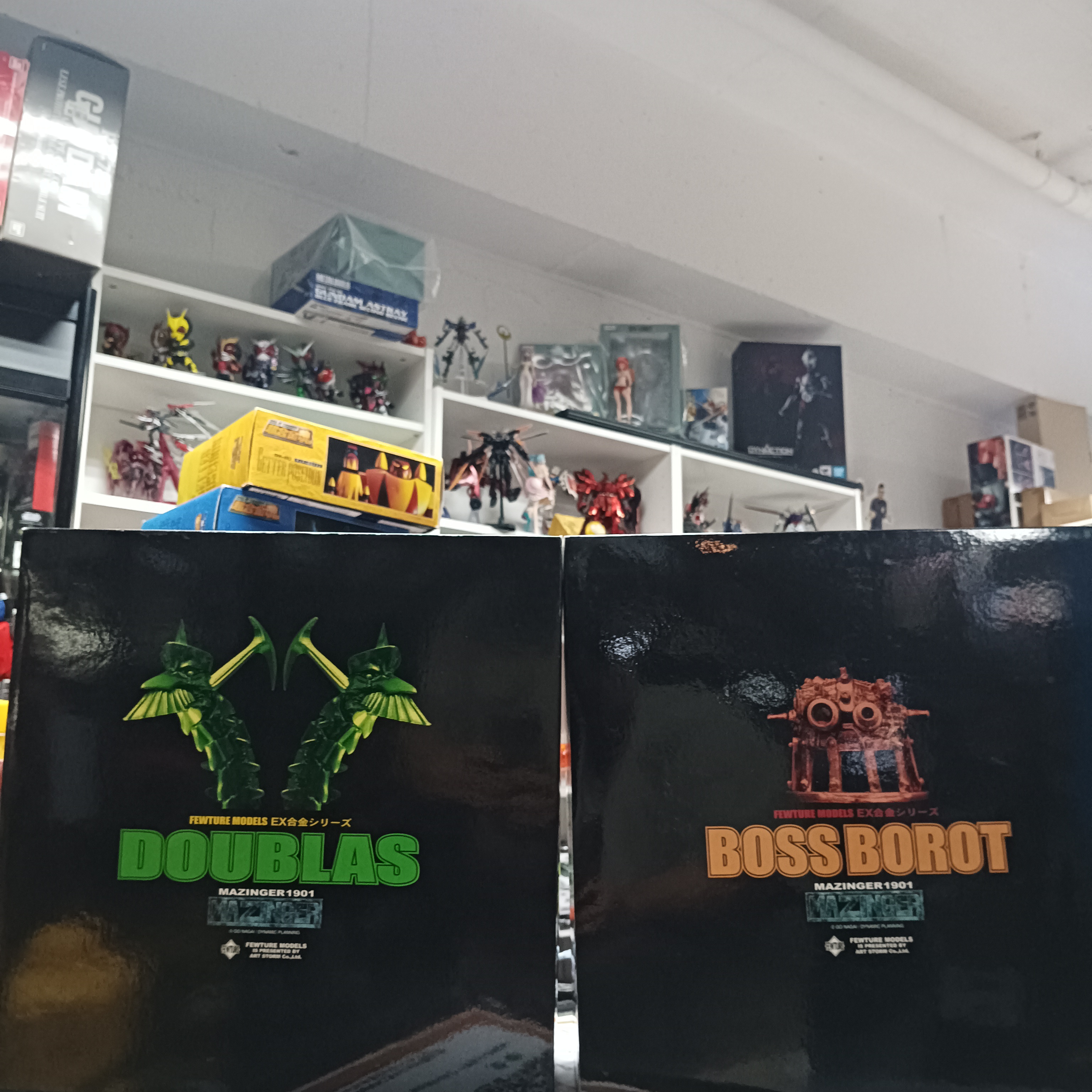 寄賣-Fewture EX合金 Boss Borot + Doublas 一套2盒