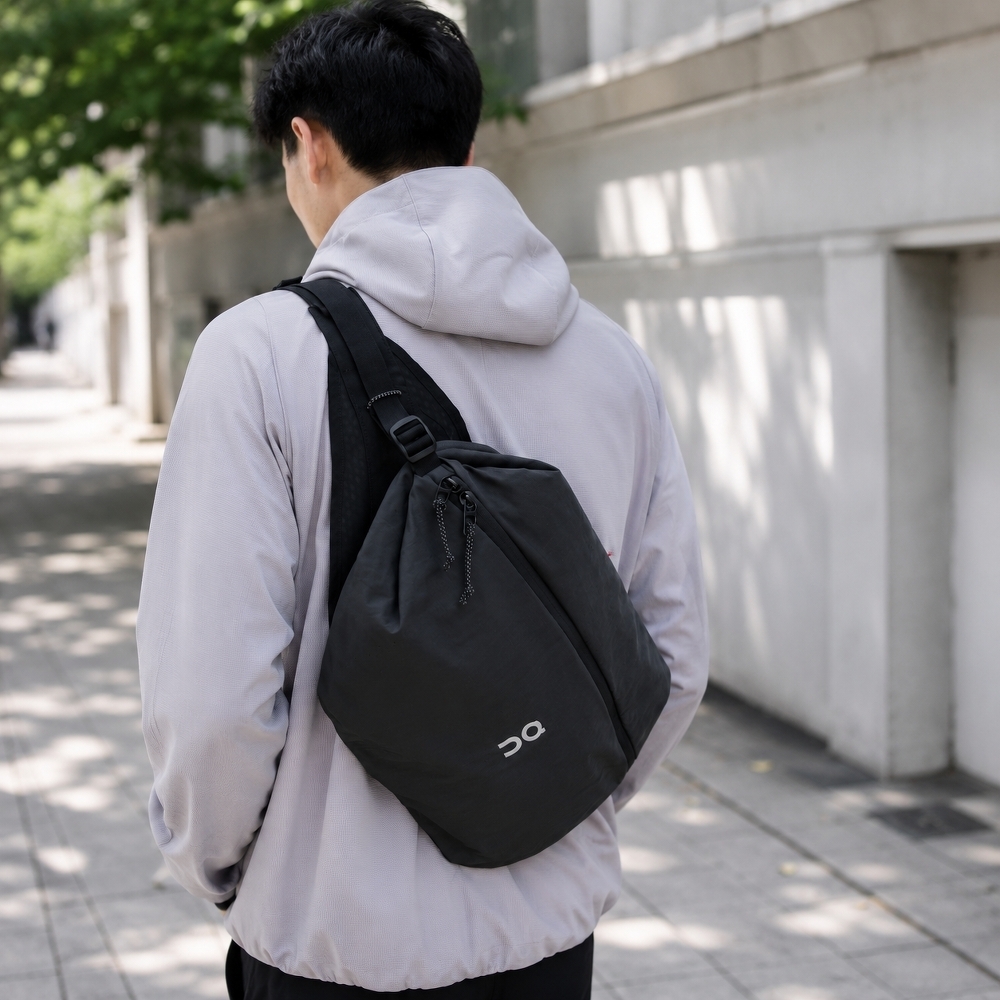 ON 昂跑 Sling Pack 9L 三點式防晃 輕量機能單肩斜背包 多夾層 大容量 三色 [2UF3016]