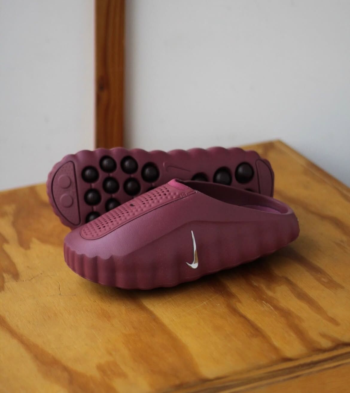 NIKE MIND 001 煙燻粉 酒紅 粉紫 賽前穆勒鞋 拖鞋 新科技 機能性 獨立泡棉 激發感官 女鞋 HQ4309-601 / 預購