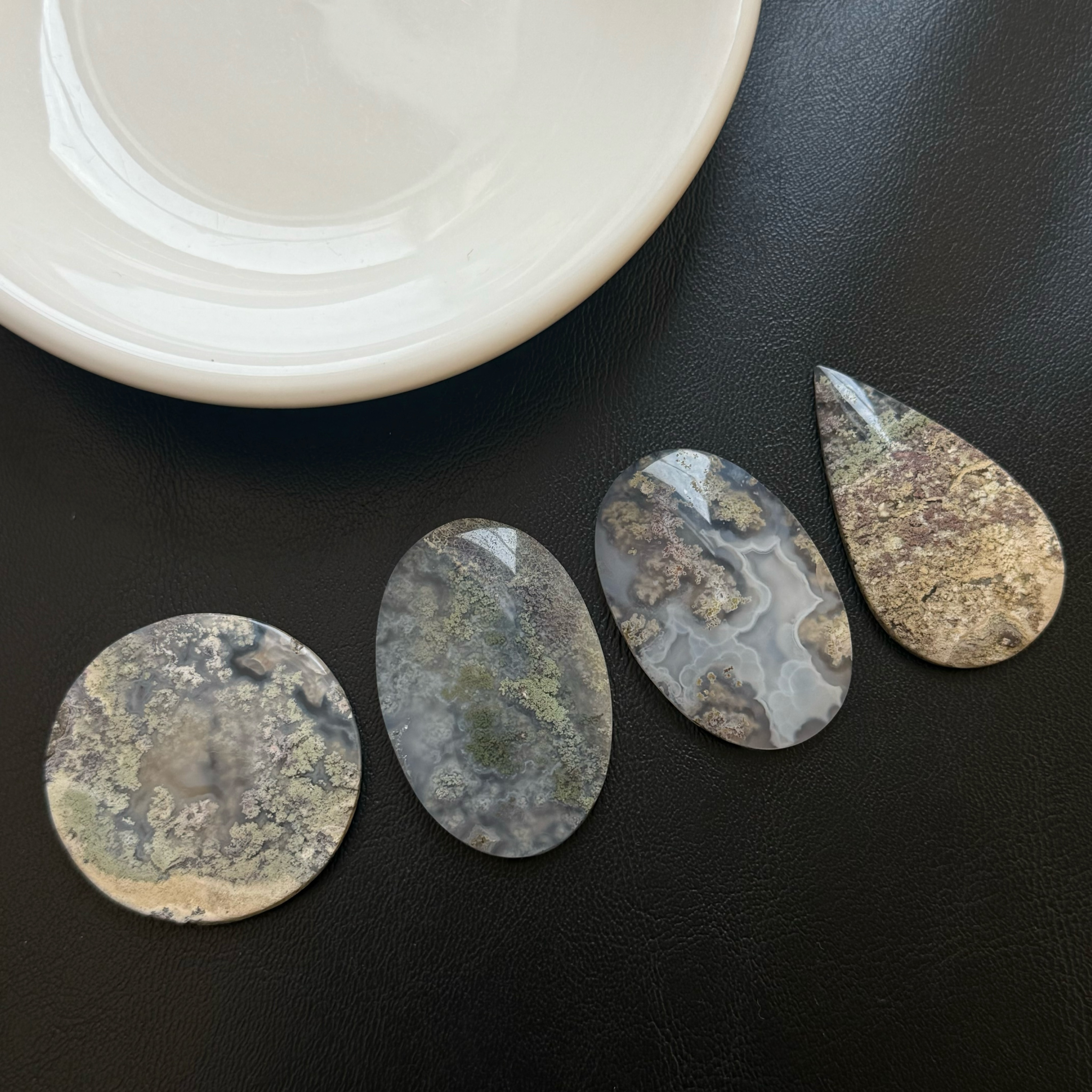 [原石] 印尼水草瑪瑙 水晶蛋面 約 37x25x4mm