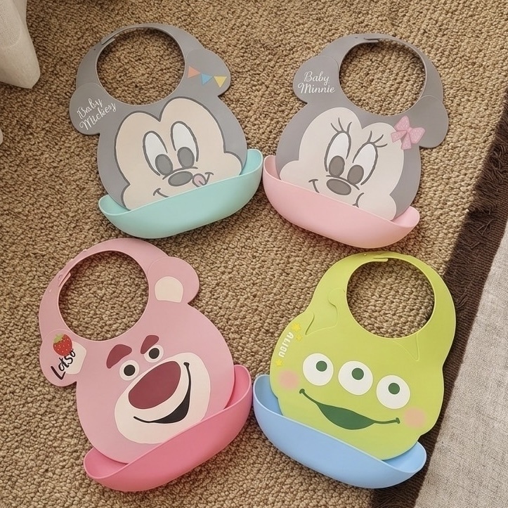 (預購）日本代購🇯🇵Disney 防水圍兜兜 兒童 幼兒 防漏