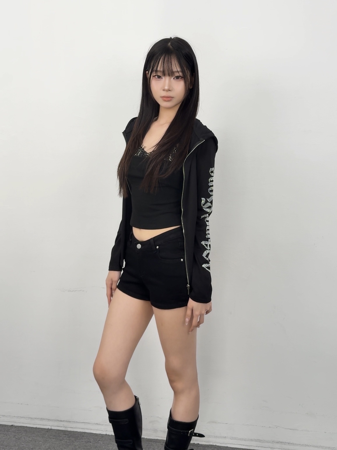 K100英文燙鑽連帽防曬外套