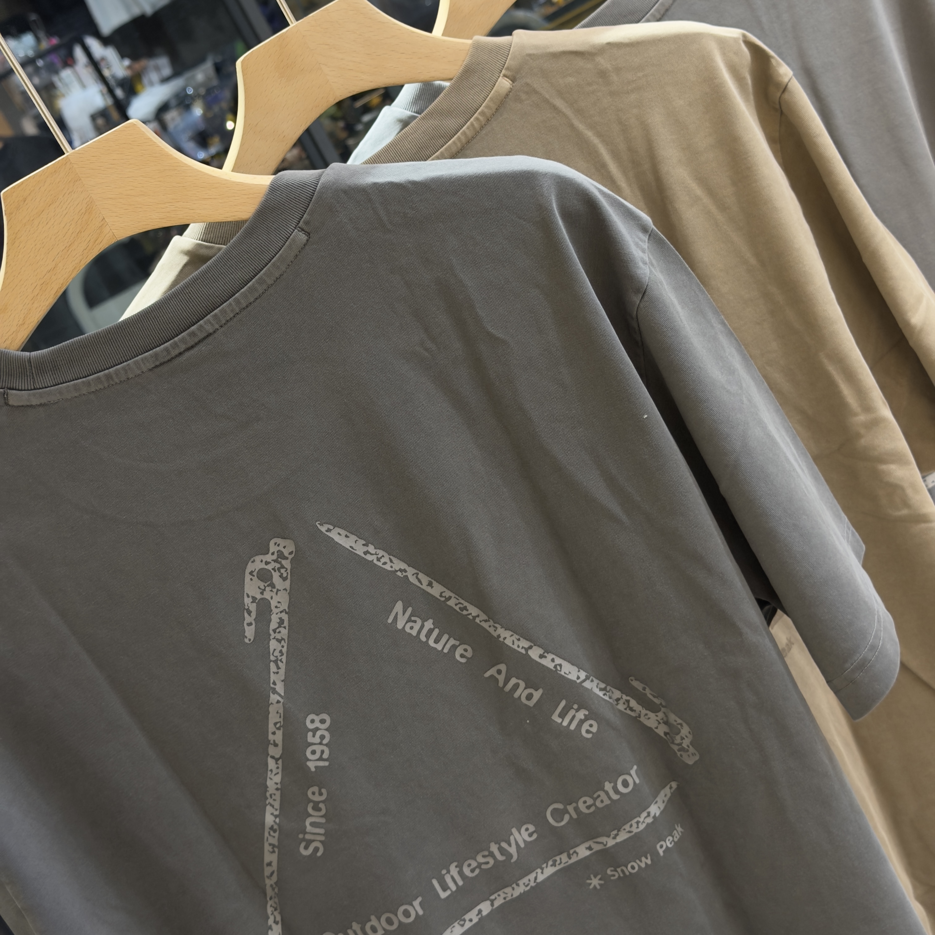 Snow Peak Pigment Dyeing Graphic Short Sleeve T-Shirt 三角營釘圖像 短tee S26FUFTS66