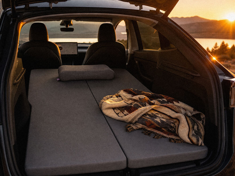 orestCamping_TeslaModelY車露內裝