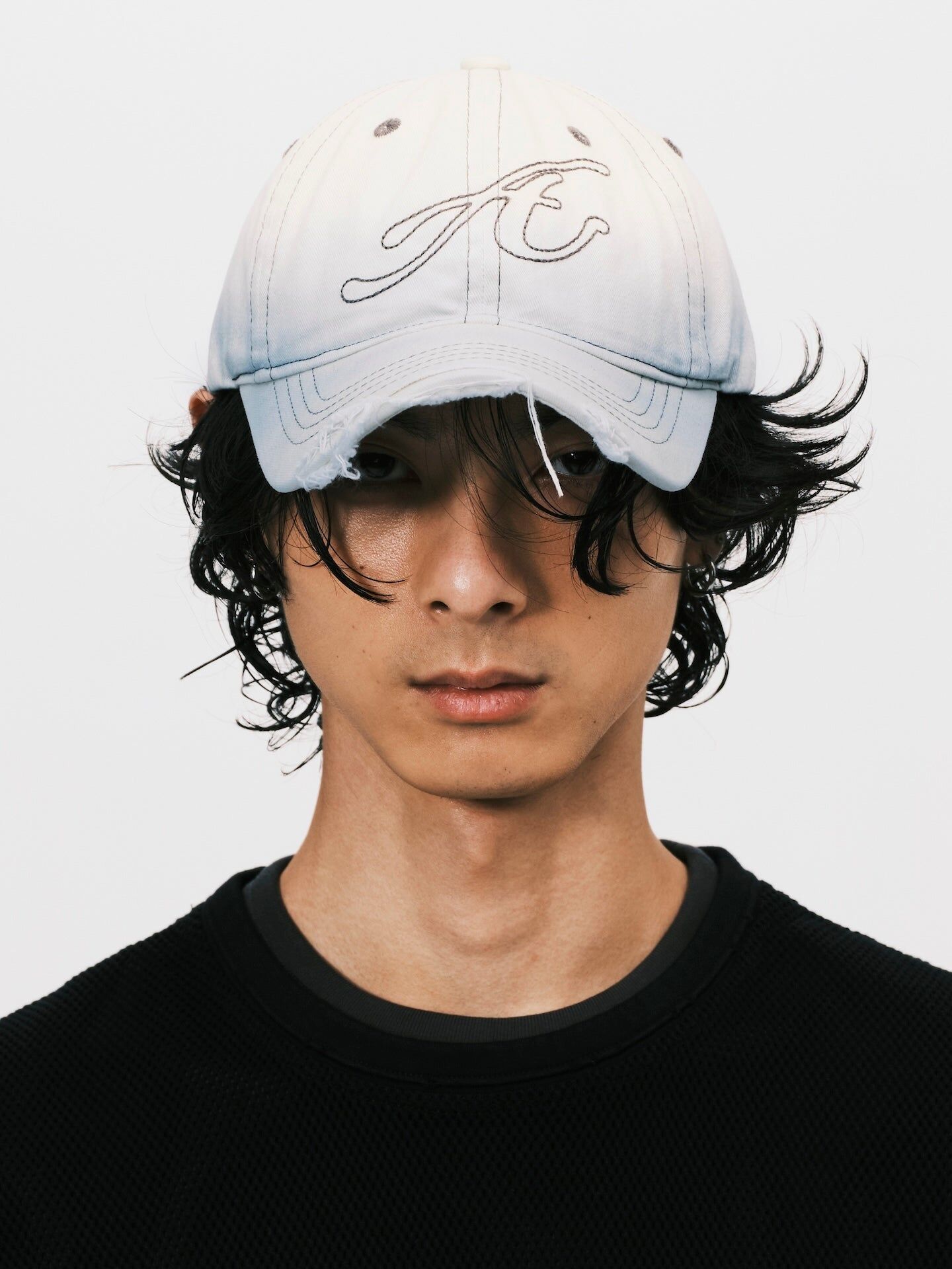 ANOWHEREMAN｜Raw Edge Baseball Cap (White/Blue)