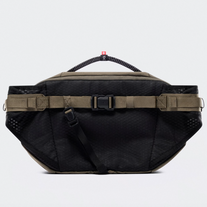 日本 On Running Sling Pack 9L 背包